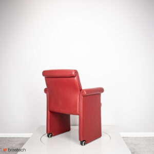 Fotel designerski Poltrona Frau R&D