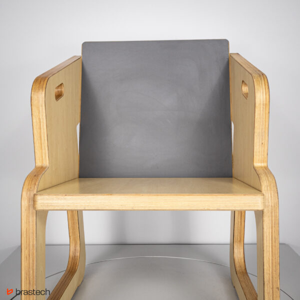 Fotel designerski ze sklejki