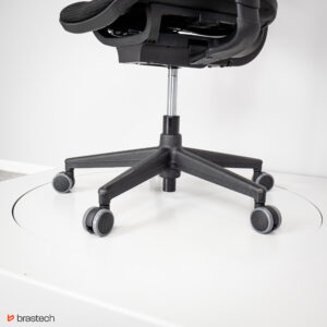 Fotel biurowy SOHOS by Nowy Styl Enjoy