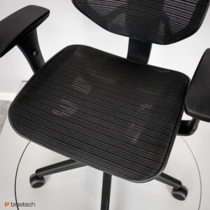 Fotel biurowy SOHOS by Nowy Styl Enjoy