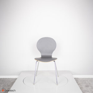 Krzesło biurowe ze sklejki