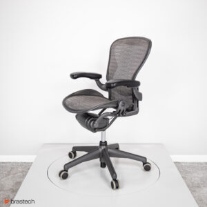 Fotel biurowy Herman Miller Aeron Classic B