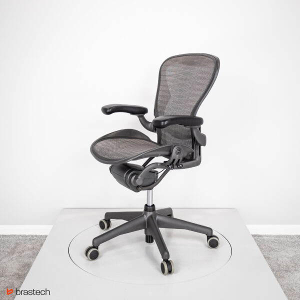 Fotel biurowy Herman Miller Aeron Classic B