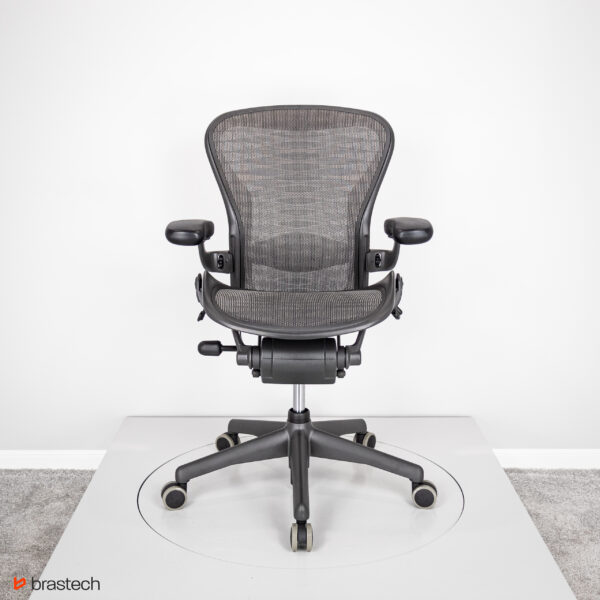 Fotel biurowy Herman Miller Aeron Classic B