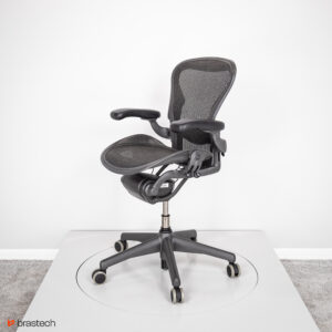 Fotel biurowy Herman Miller Aeron Classic B