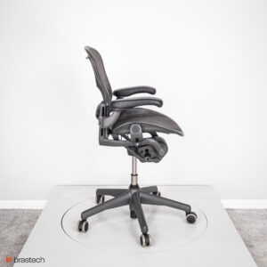 Fotel biurowy Herman Miller Aeron Classic B