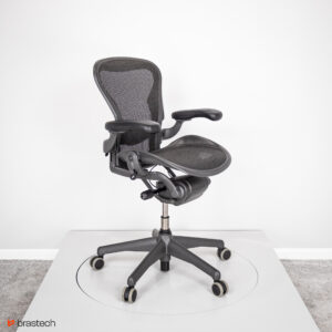 Fotel biurowy Herman Miller Aeron Classic B