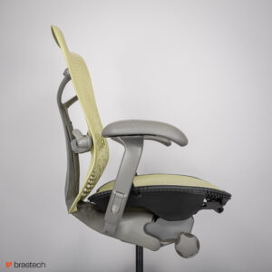 Fotel biurowy Herman Miller Mirra