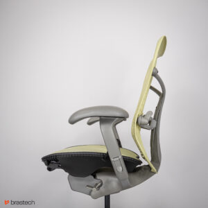 Fotel biurowy Herman Miller Mirra