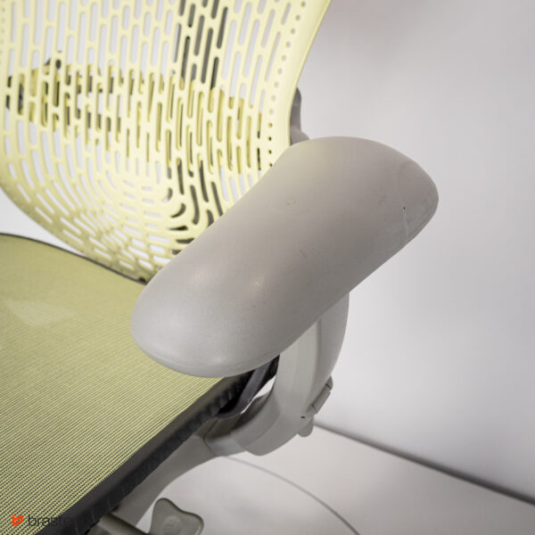 Fotel biurowy Herman Miller Mirra