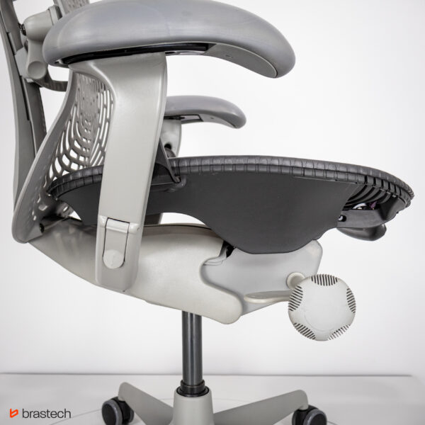 Fotel biurowy Herman Miller Mirra