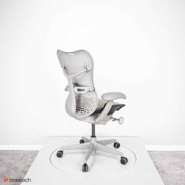 Fotel biurowy Herman Miller Mirra