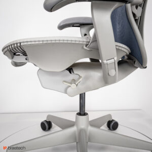 Fotel biurowy Herman Miller Mirra