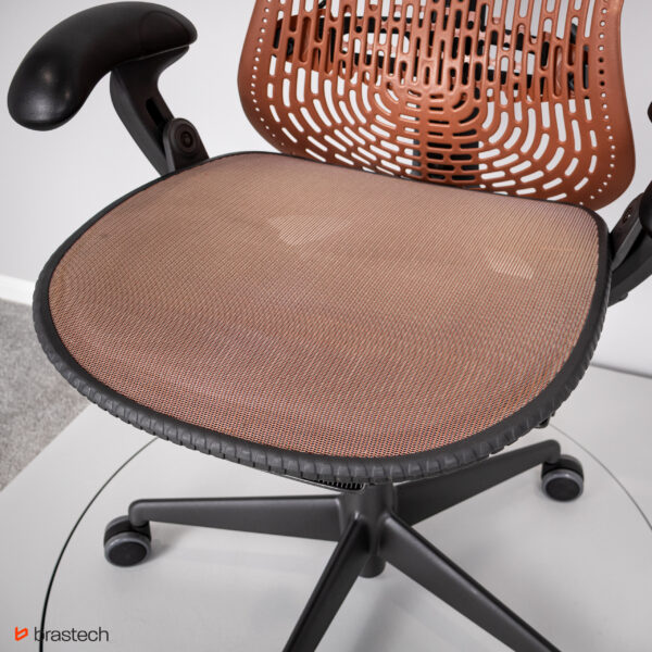 Fotel biurowy Herman Miller Mirra