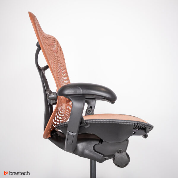 Fotel biurowy Herman Miller Mirra