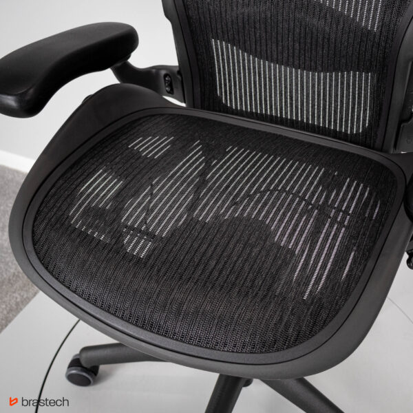 Fotel biurowy Herman Miller Aeron Classic B