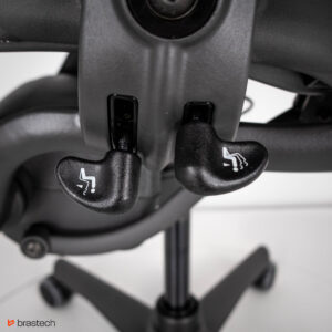 Fotel biurowy Herman Miller Aeron Classic B