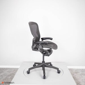 Fotel biurowy Herman Miller Aeron Classic B