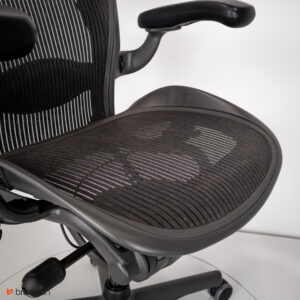 Fotel biurowy Herman Miller Aeron Classic B