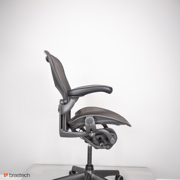 Fotel biurowy Herman Miller Aeron Classic B