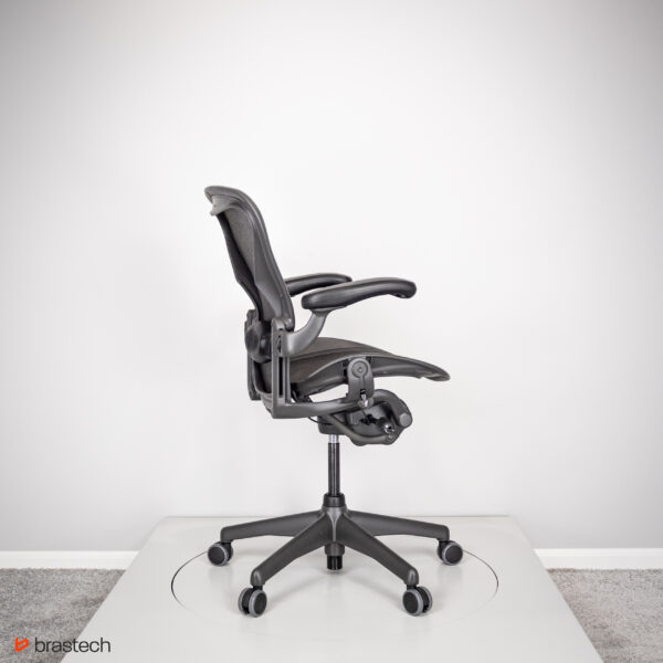 Fotel biurowy Herman Miller Aeron Classic B