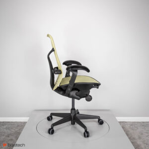 Fotel biurowy Herman Miller Mirra