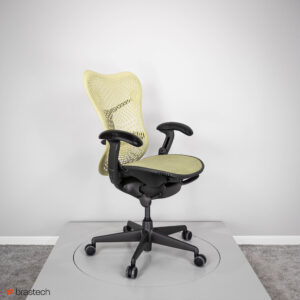 Fotel biurowy Herman Miller Mirra