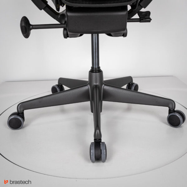 Fotel biurowy Herman Miller Mirra