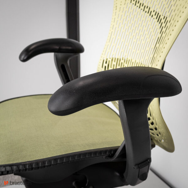 Fotel biurowy Herman Miller Mirra