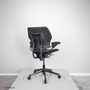 Fotel biurowy Humanscale Freedom