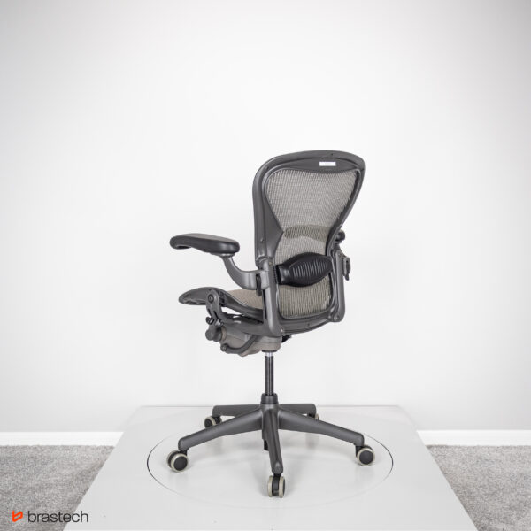 Fotel biurowy Herman Miller Aeron Classic B