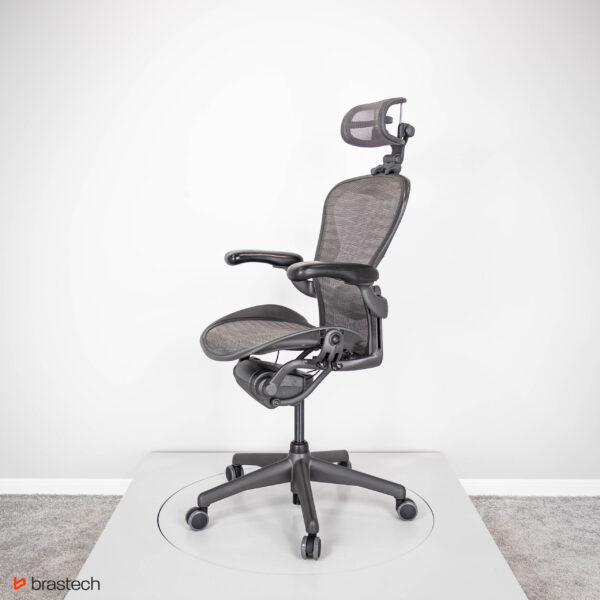 Fotel biurowy Herman Miller Aeron Classic B