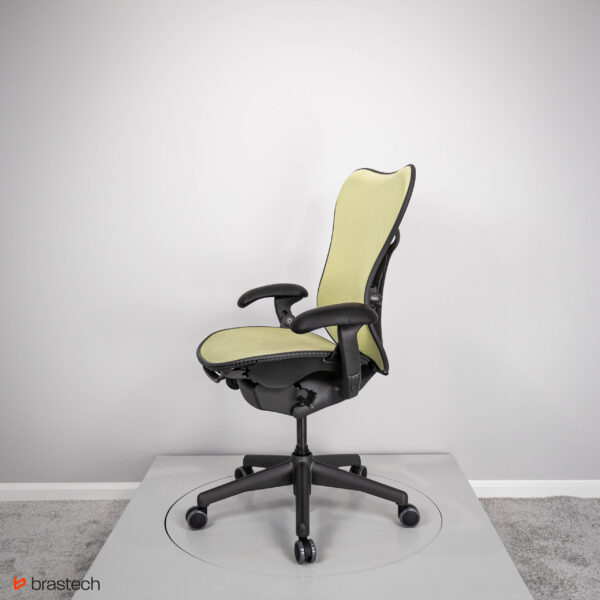 Fotel biurowy Herman Miller  Mirra