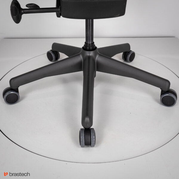 Fotel biurowy Herman Miller Mirra