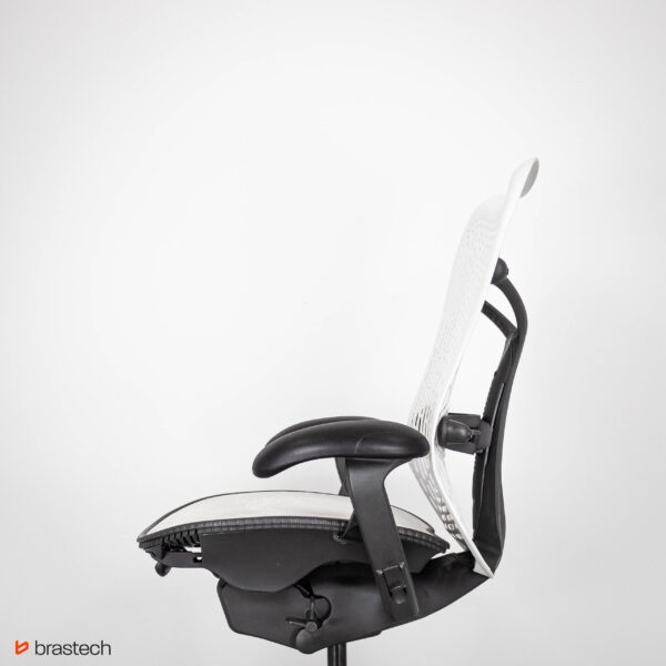 Fotel biurowy Herman Miller Mirra