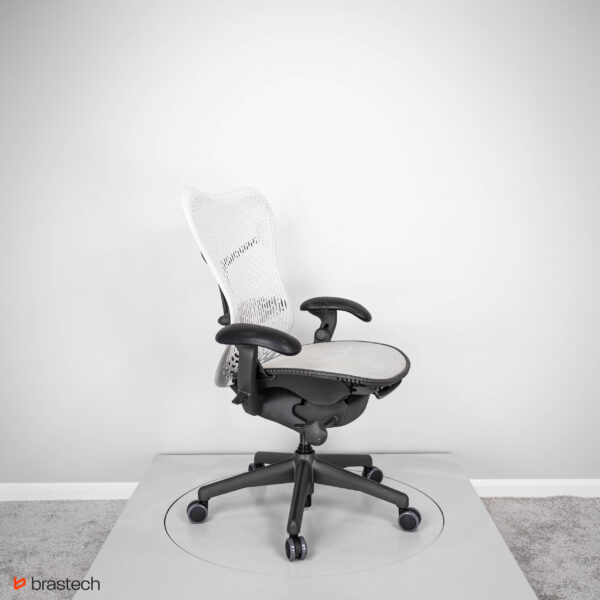 Fotel biurowy Herman Miller Mirra