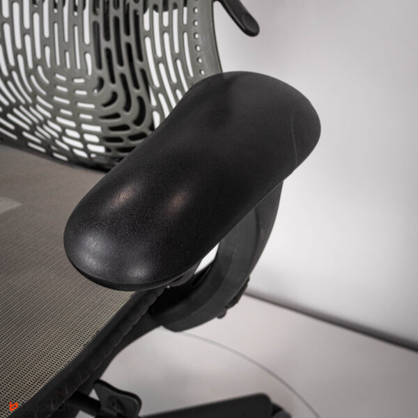 Fotel biurowy Herman Miller Mirra