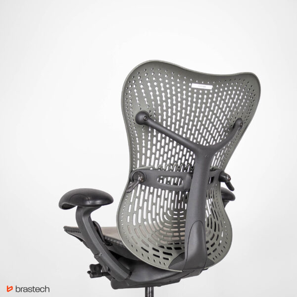 Fotel biurowy Herman Miller Mirra