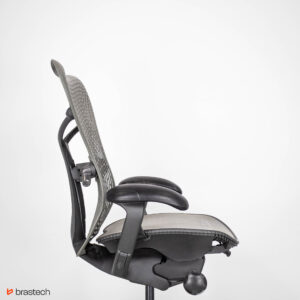 Fotel biurowy Herman Miller Mirra