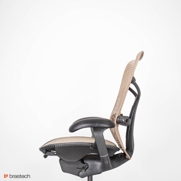 Fotel biurowy Herman Miller Mirra