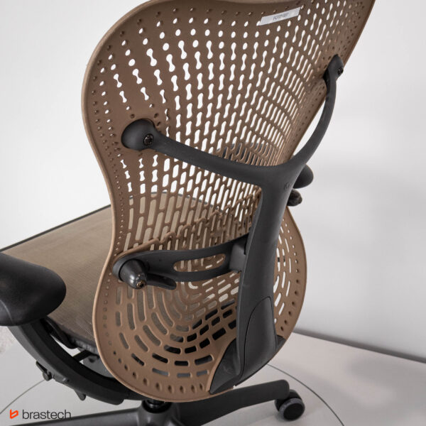 Fotel biurowy Herman Miller Mirra