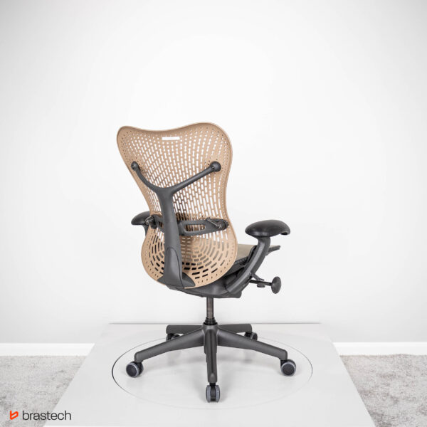 Fotel biurowy Herman Miller Mirra