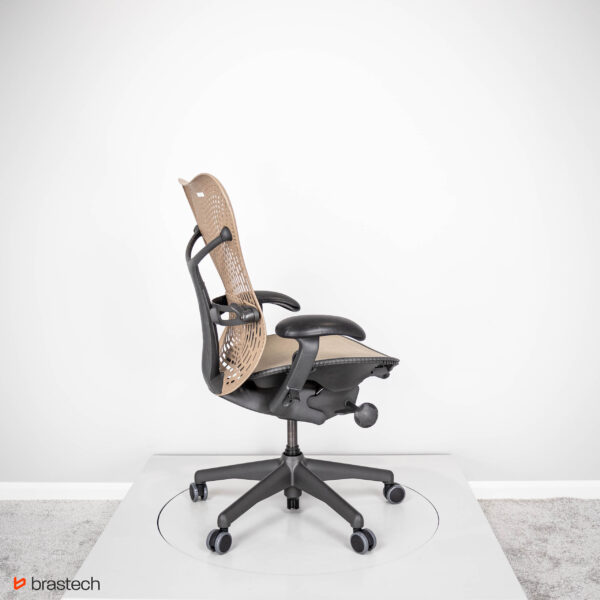 Fotel biurowy Herman Miller Mirra