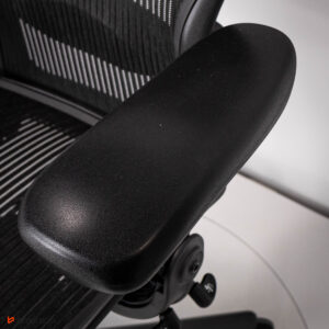 Fotel biurowy Herman Miller Aeron Classic B