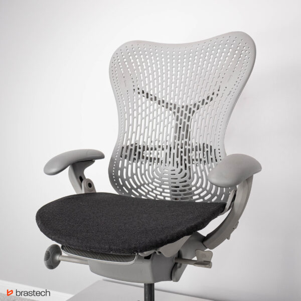 Fotel biurowy Herman Miller Mirra