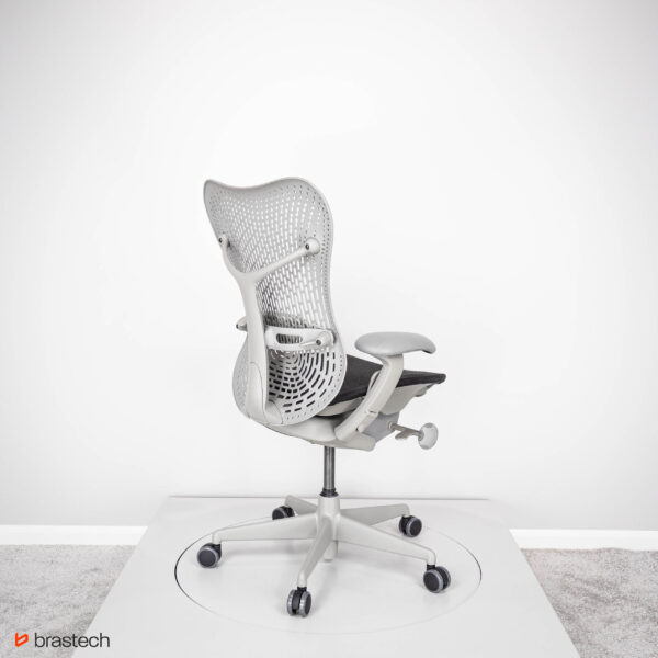 Fotel biurowy Herman Miller Mirra