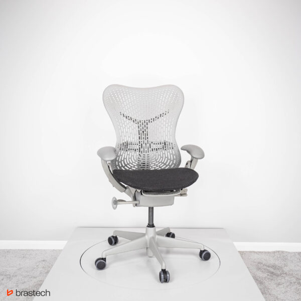 Fotel biurowy Herman Miller Mirra