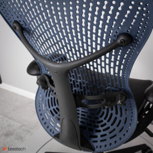 Fotel biurowy Herman Miller Mirra