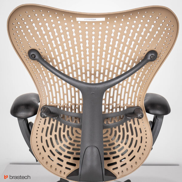 Fotel biurowy Herman Miller Mirra