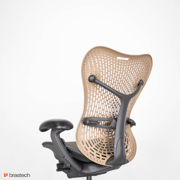 Fotel biurowy Herman Miller Mirra